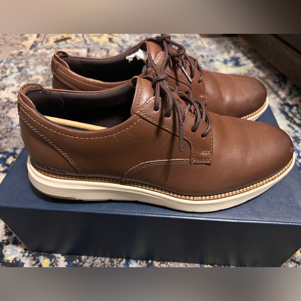 Cole Haan Mens Grand Atlantic Oxford Chestnut Size 9M